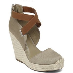 BCBGeneration BCBG Wedge Heels Size 9M/39